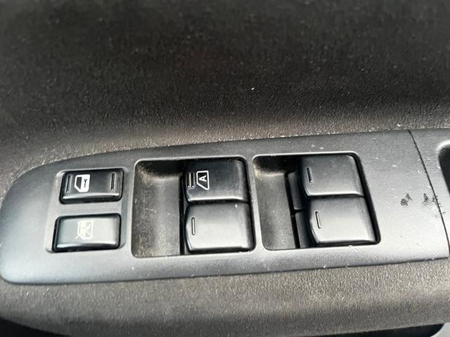 0540896A30250505W00217.jpg
