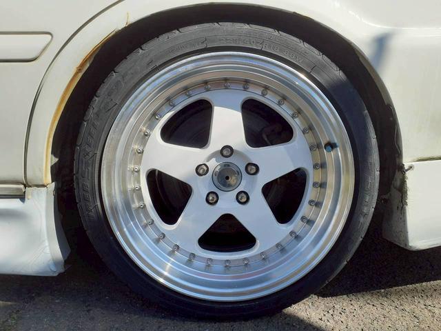 0901572A30260408W00210.jpg