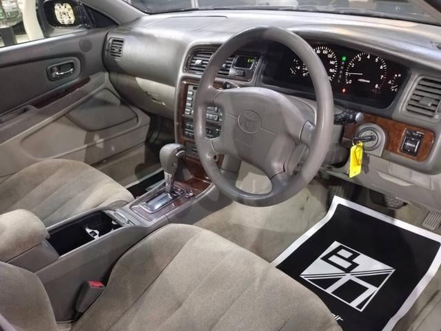 0541187A30251218W00208.jpg
