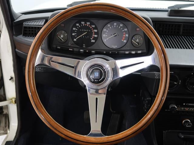 18507292_carP_l_18.jpg