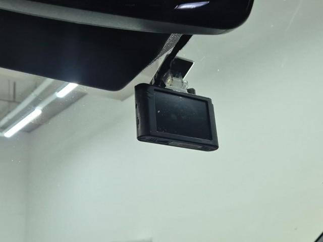 5111500066R17.jpg