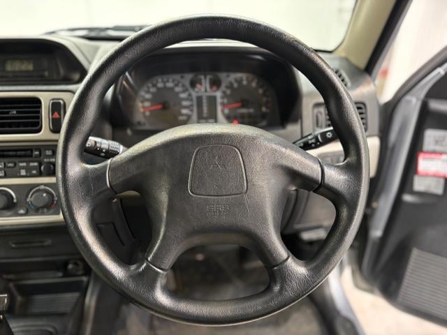 0508703A30251127W00202.jpg