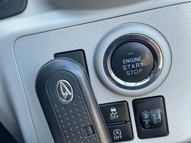 0505204A30251018W00417.jpg