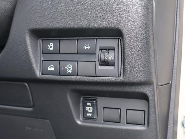0403508A30251002W00117.jpg