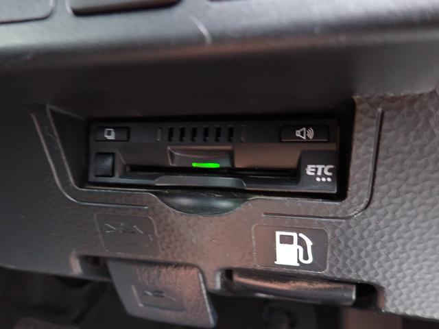 0540305A30251004W00318.jpg