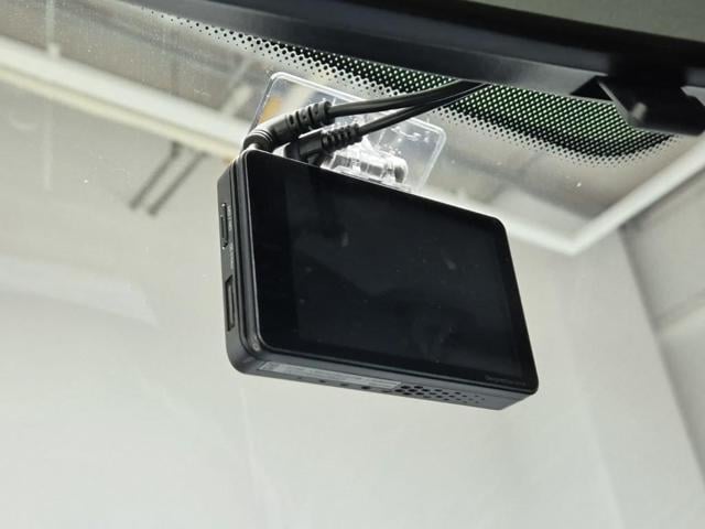 5111000063R15.jpg