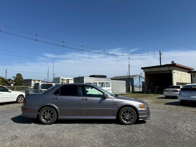 0507983A30250416W00216.jpg
