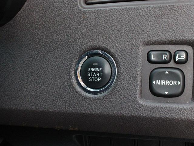 0520029A30251216W00114.jpg