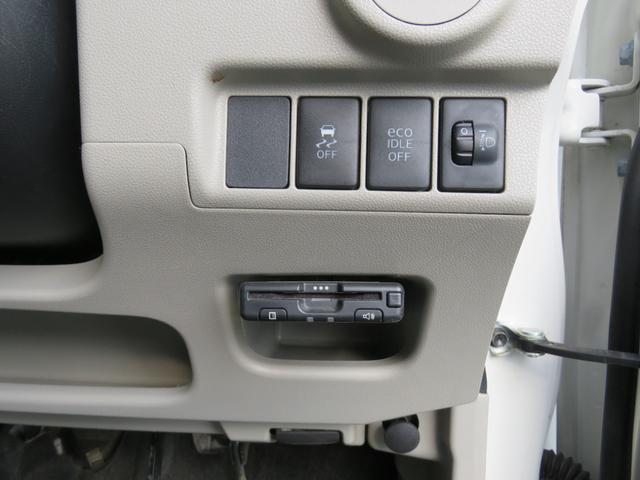 0720066A30250809W00107.jpg