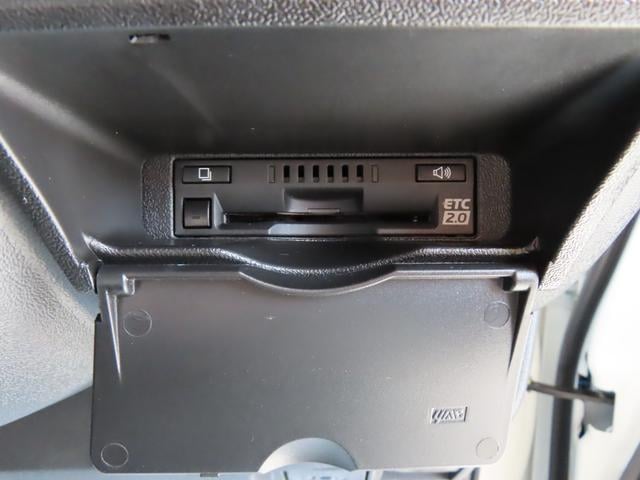 0403790A30250821W00116.jpg