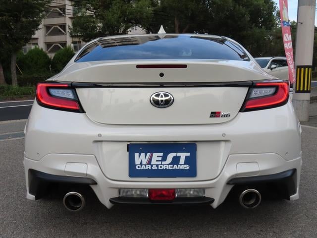 0707276A30251018W00105.jpg