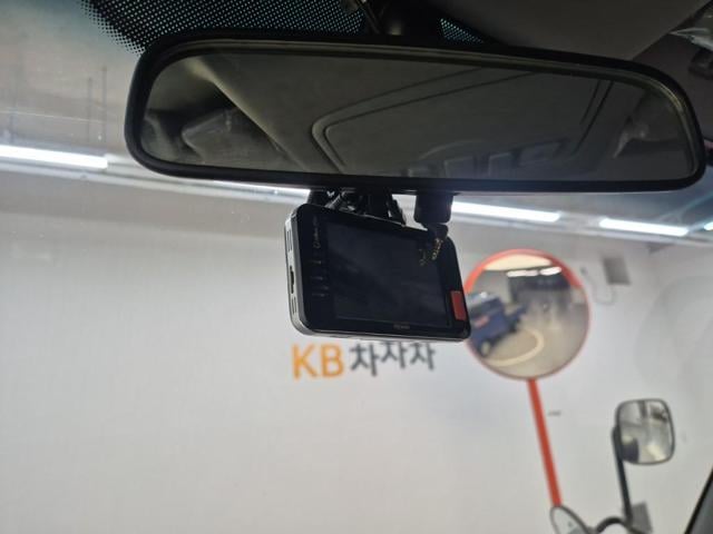 5111500104R16.jpg