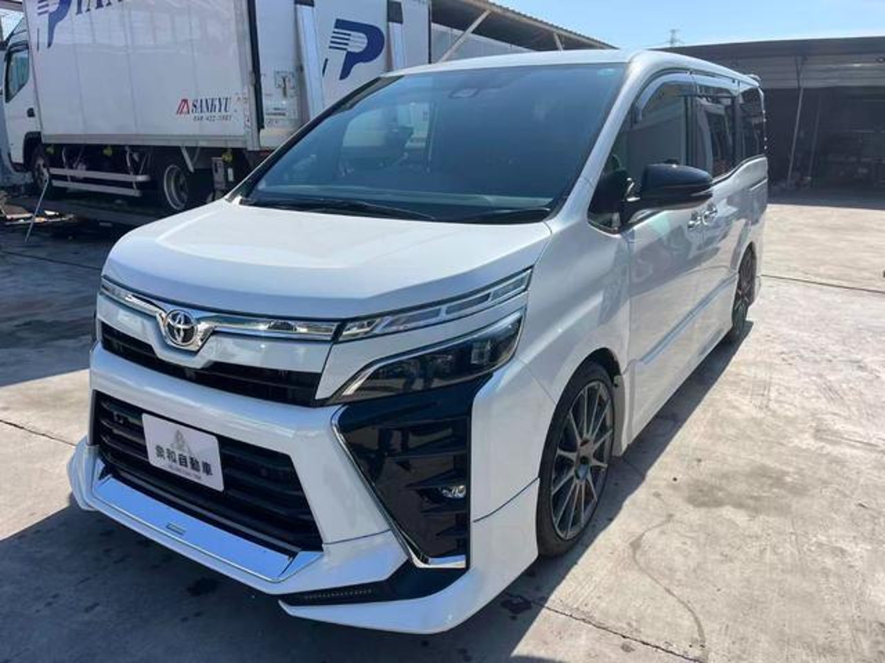 2019 Toyota Voxy, photo 1 of 1