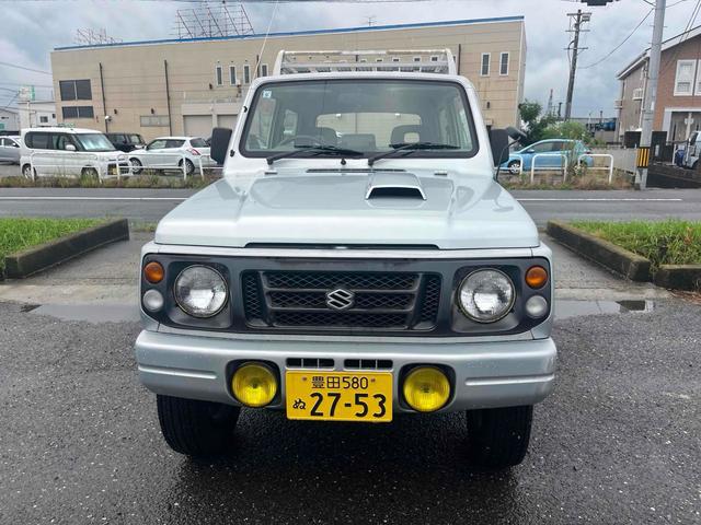 0208955A30250819W00112.jpg