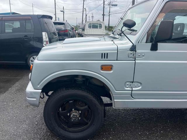 0208955A30250819W00119.jpg