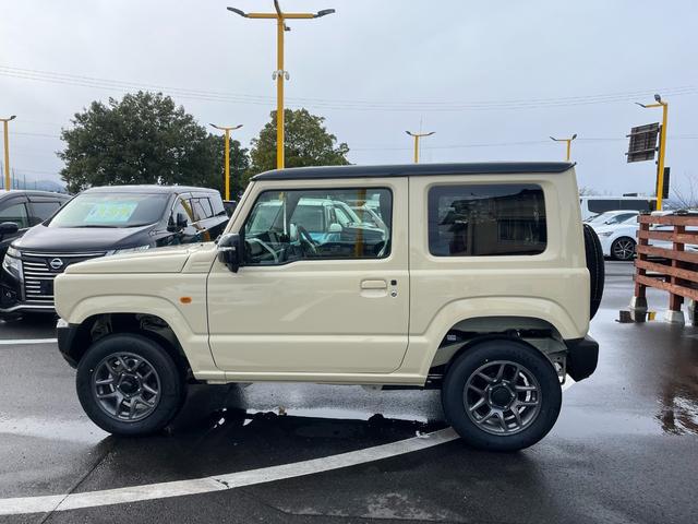 0904129A30251205W00203.jpg