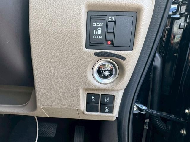 0900921A30251012W00215.jpg