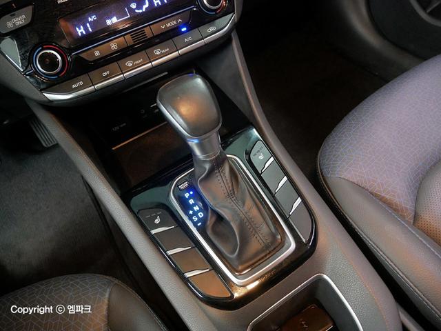 4011001121R18.jpg