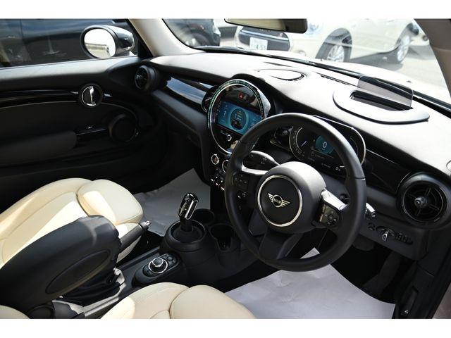 5b1bc817eca43876328a1ede82b3f3d4.jpg