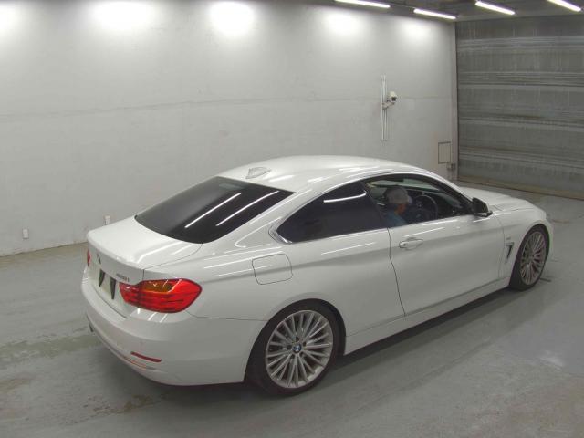22980129_carP_l_10.jpg