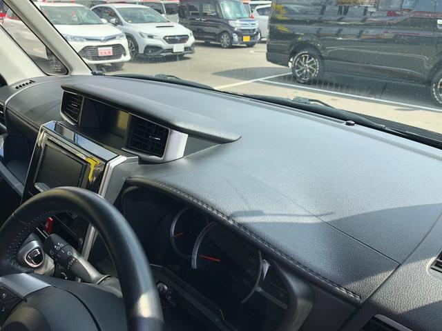 0902477A30250410W00118.jpg