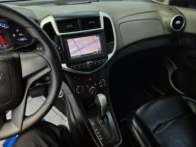 5061502153R10.jpg