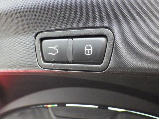 0302471A30260111W00112.jpg