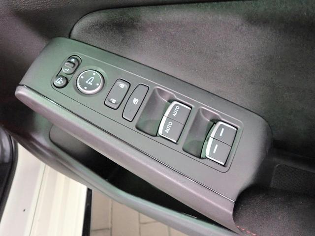 0201190A30260319W00811.jpg