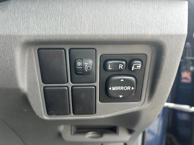 0500312A30260401W00314.jpg