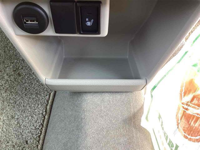 0700828A30260312W00213.jpg
