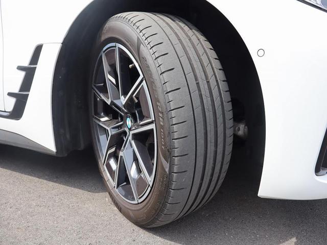 53f5a4ae75be2f434c678e9c75d30770.jpg