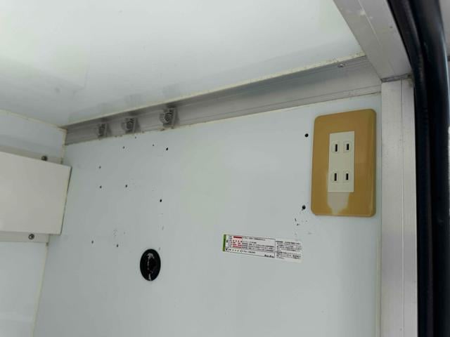 0125848A30250801W00115.jpg