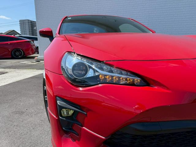 0209422A30260409W00118.jpg