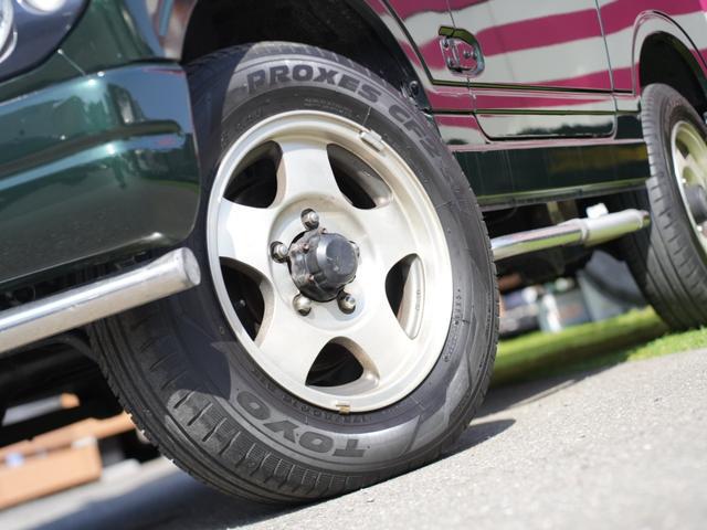 0801991A30260309W00215.jpg