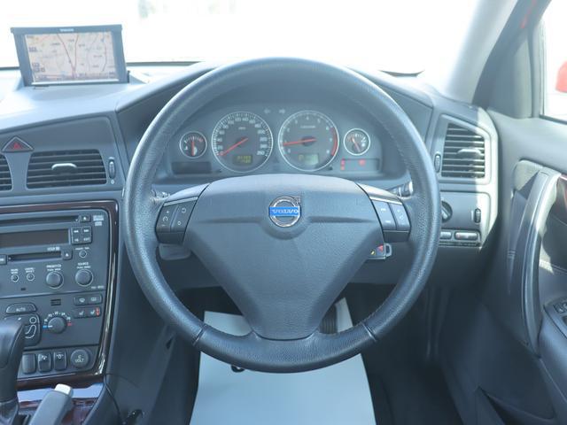 9540058A30260301W00112.jpg