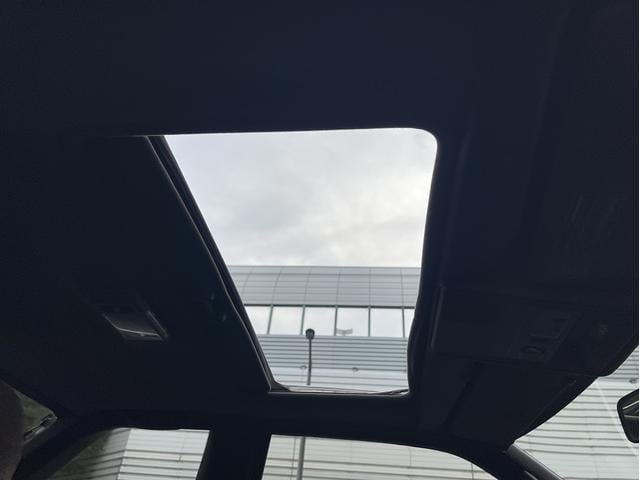 0541558A30250909W00216.jpg