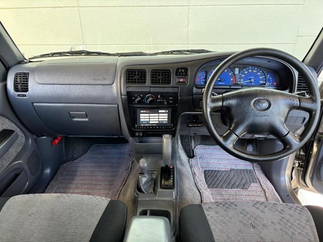 0520007A30240508W00112.jpg