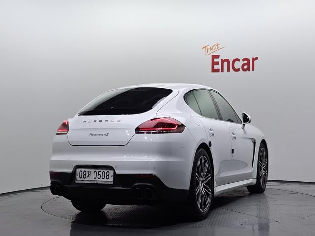 e5c4b2753352f79bf92769bd8a6847cf.jpeg