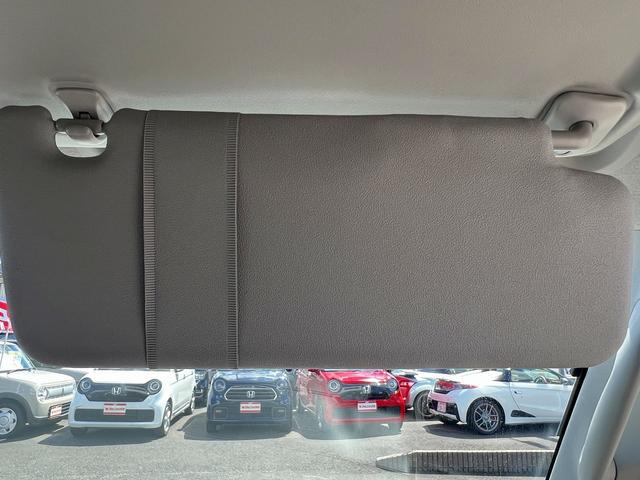 1001933A30260407W00218.jpg