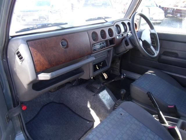 0504216A30250120W00111.jpg