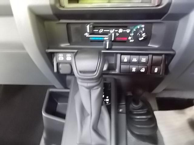 0902352A30260104W00108.jpg