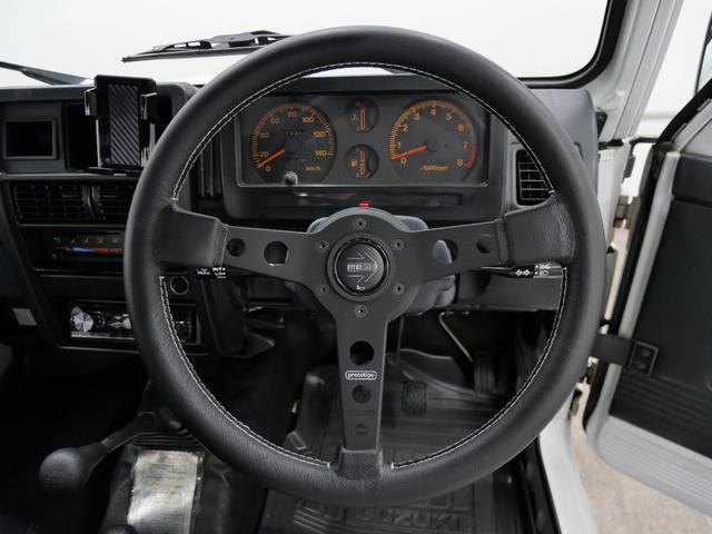 2505720A30251026W00218.jpg
