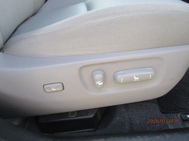 0900963A30260321W00116.jpg