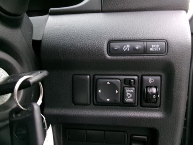 9031213A30250712W00114.jpg