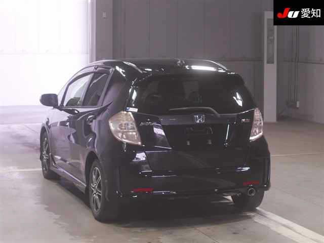 6879db1afd02566ff36dc81fead44b2b.jpg