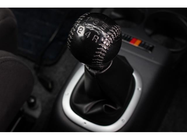 0540535A30251225W00414.jpg