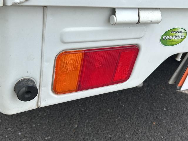 0404257A30250929W00110.jpg