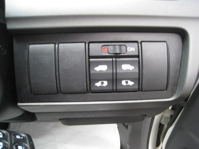 1200199A30251005W00110.jpg