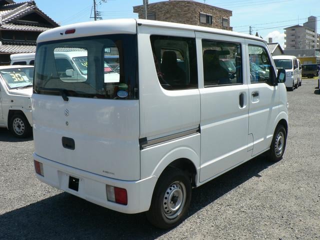 9a5a3e67ac2bd7eba5210d37ada2edab.jpg