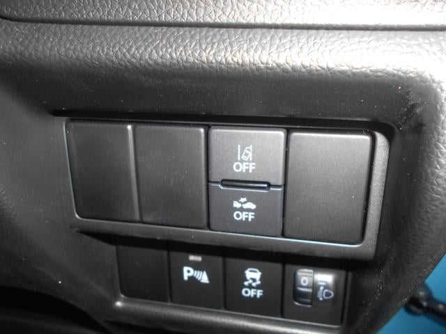 0540095A30250909W00217.jpg